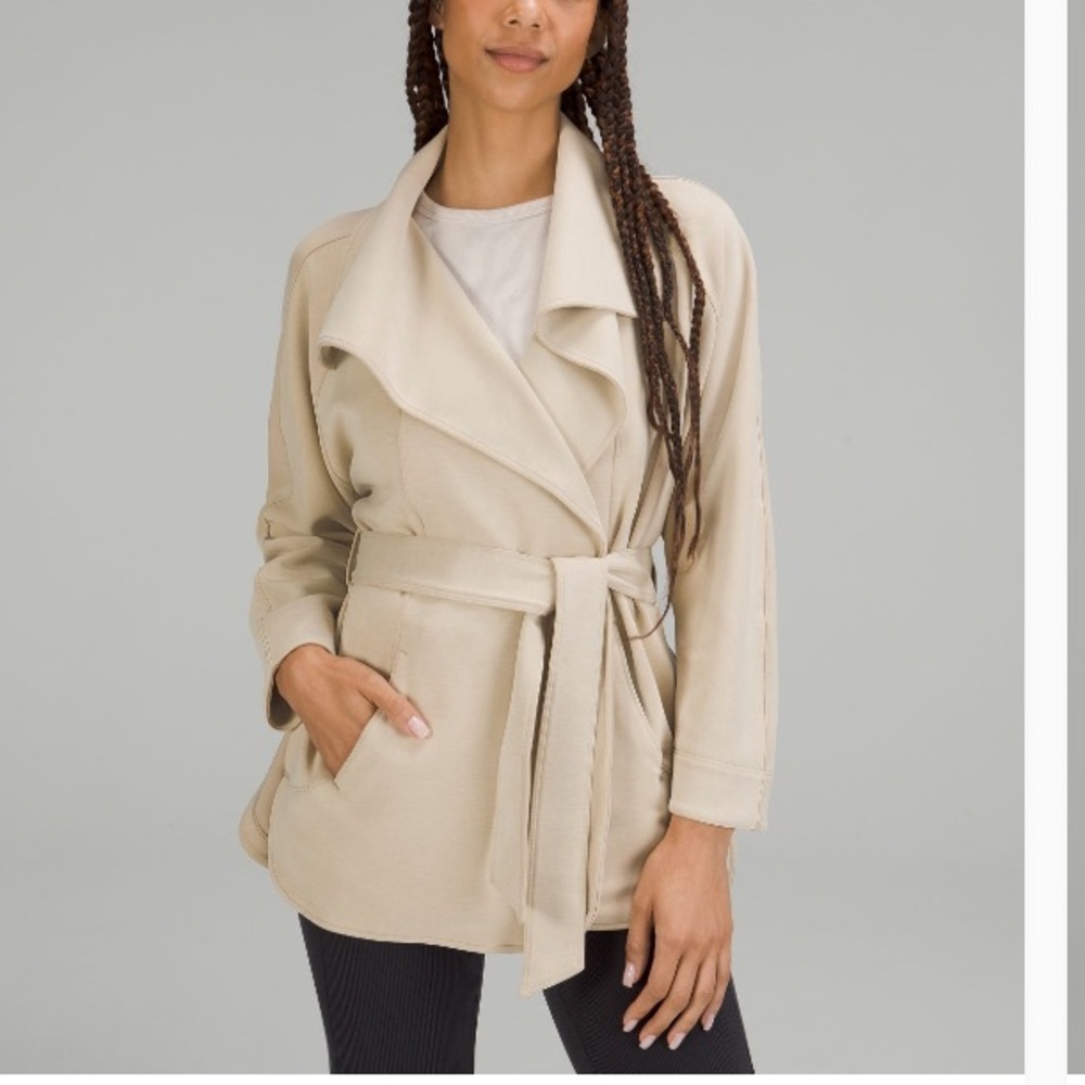 Lululemon Softstreme Belted Wrap LIKE NEW